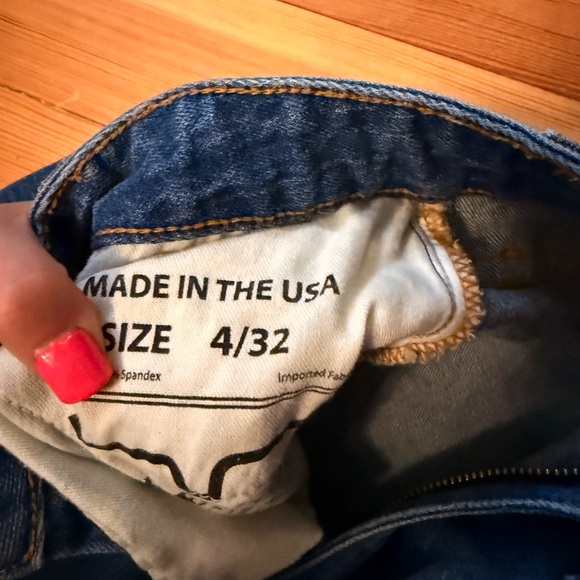 Kimes Jennifer 4x32 - Picture 2 of 2